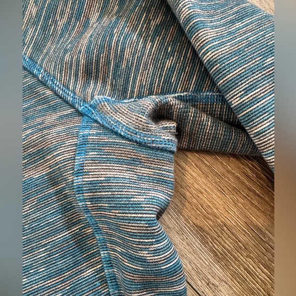 EUC- 💙Lululemon Blue and Creme We are From Space Scuba Hoodie *Stretch💙 - Picture 7 of 13